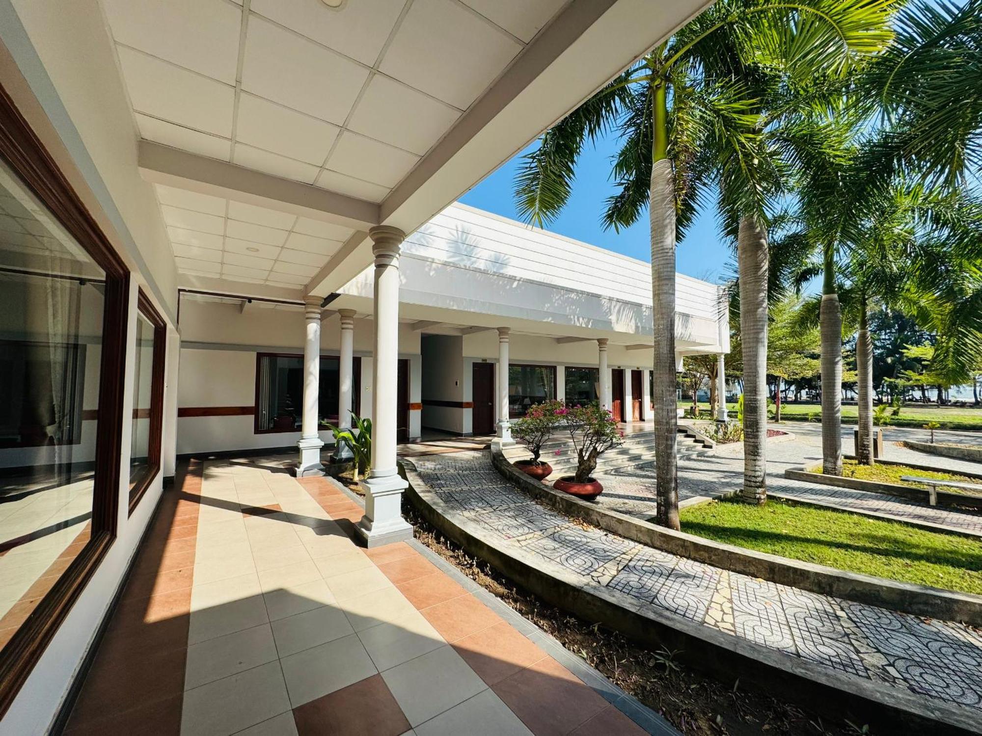 Dat Lanh Beach Resort Ла Ги Екстериор снимка